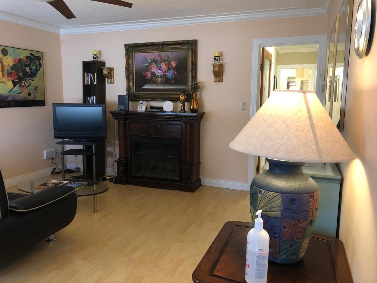 Cozy Bedrooms Guest House فانكوفر المظهر الخارجي الصورة