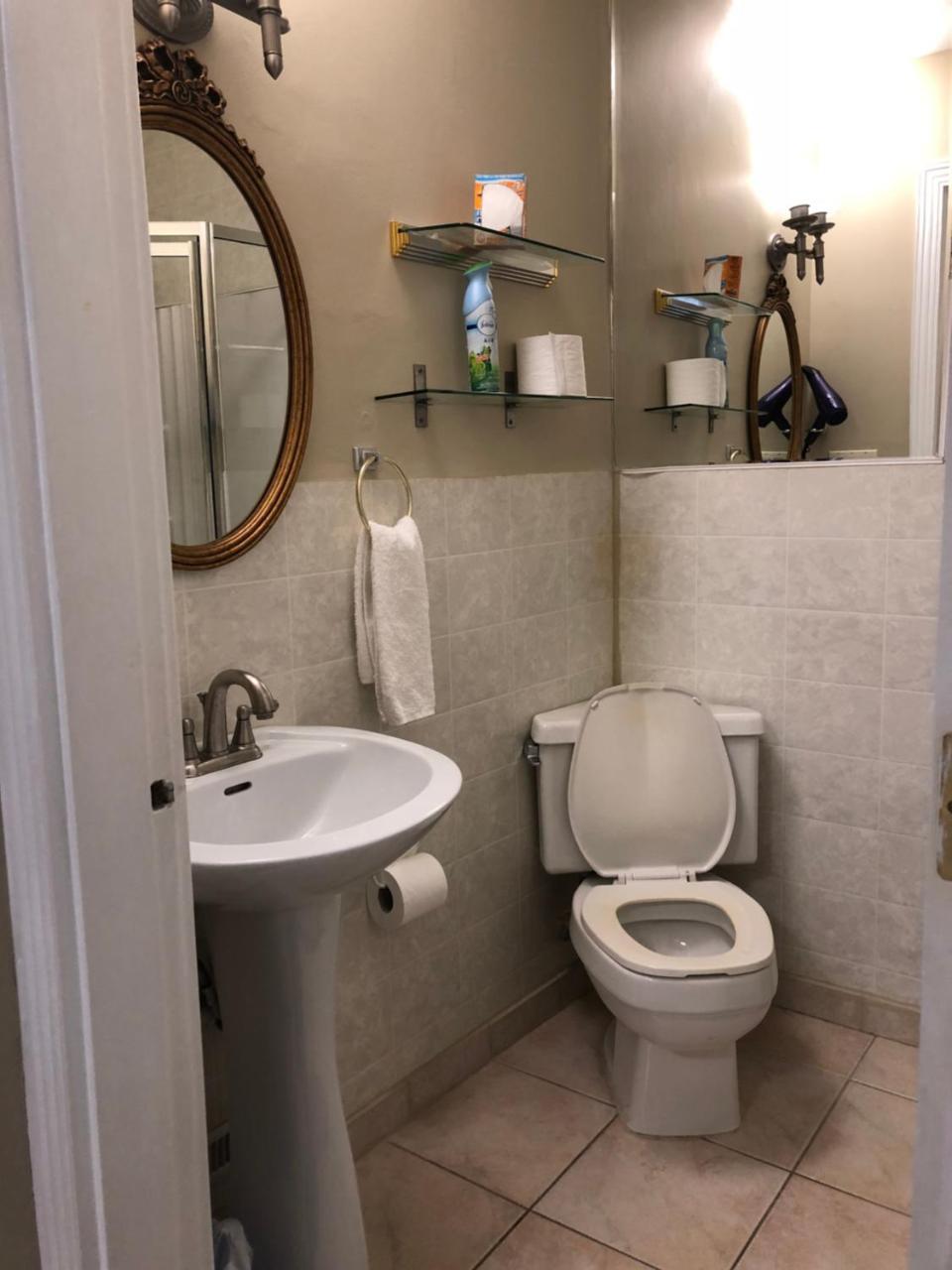 Cozy Bedrooms Guest House فانكوفر المظهر الخارجي الصورة